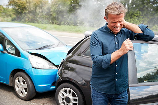 Riverview Man Suffering From Whiplash In Need of Chiropractor Helping Patients Involved in Motor Vehicle Accidents