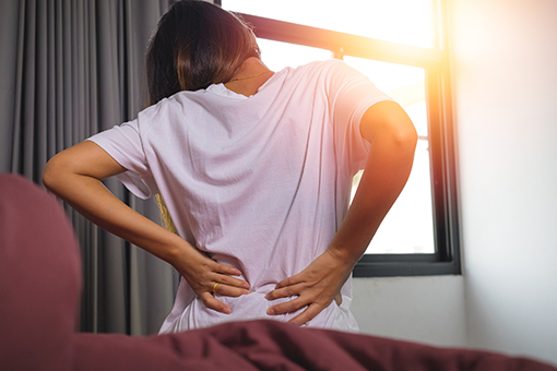 Lady with Disc Injuries In Need of Chiropractor Near Her House in Brandon Florida