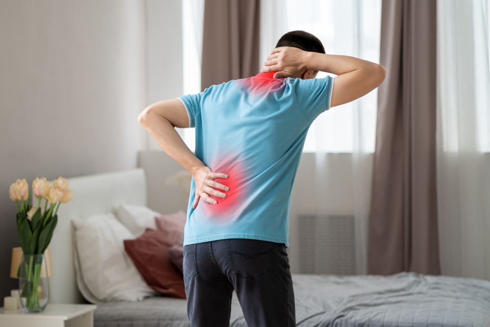 Man with Neck and Back Pain In Need of Treatment in Riverview FL