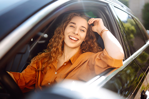 Lady Happily Driving Again After Getting Whiplash Treatment at a Clinic in Brandon Florida